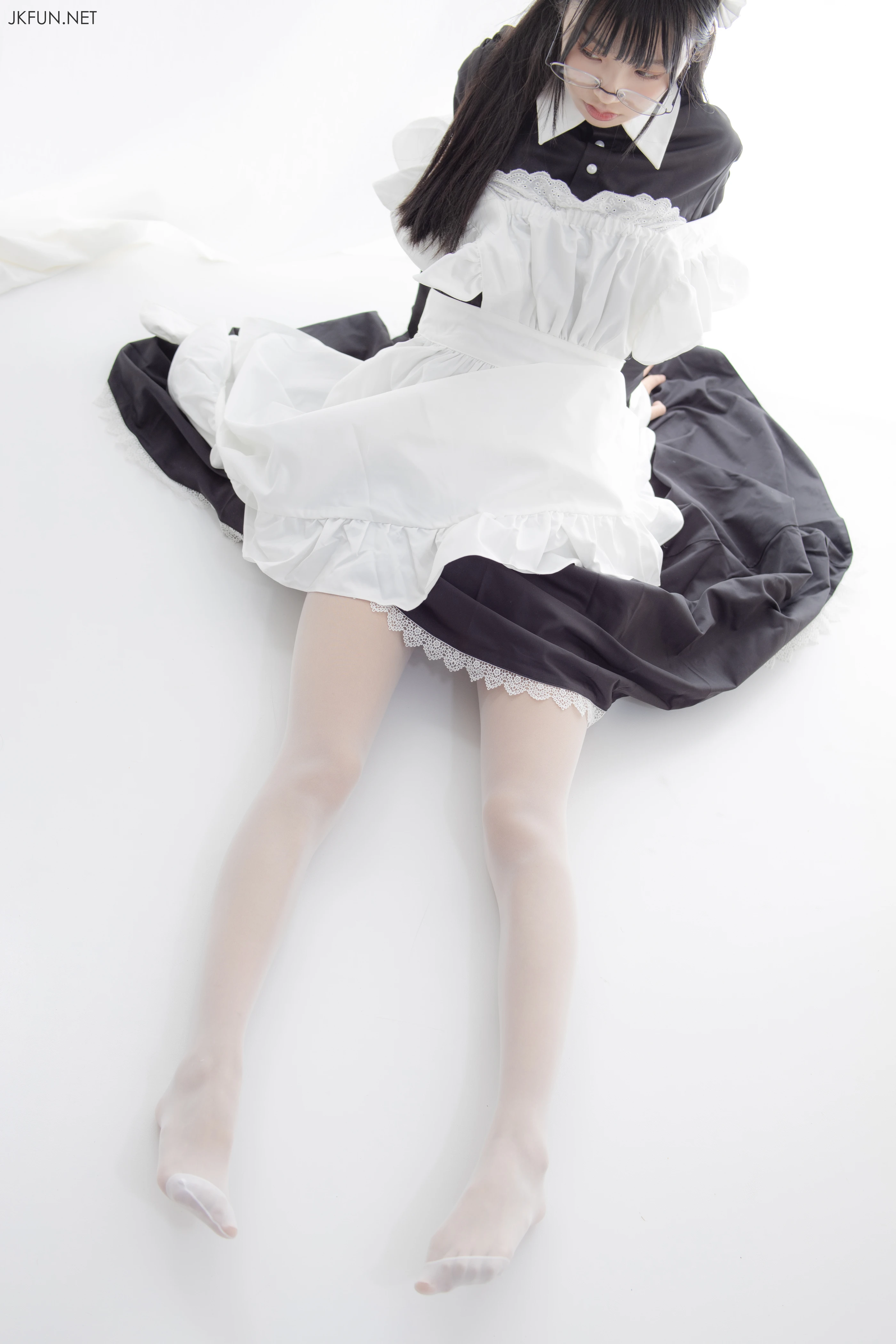 森萝财团 [JKFUN-017] 眼镜白丝女仆 [127P 1V]插图1